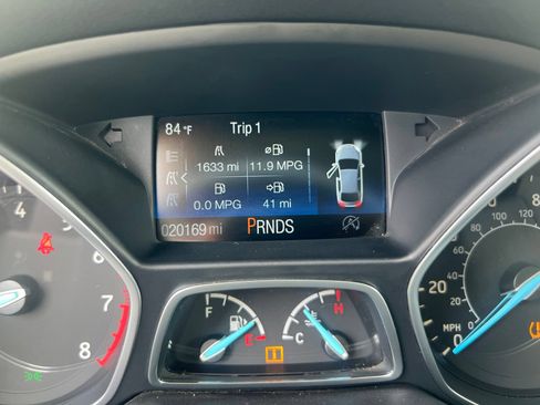 Used 2019 Ford Escape SE FWD image 28