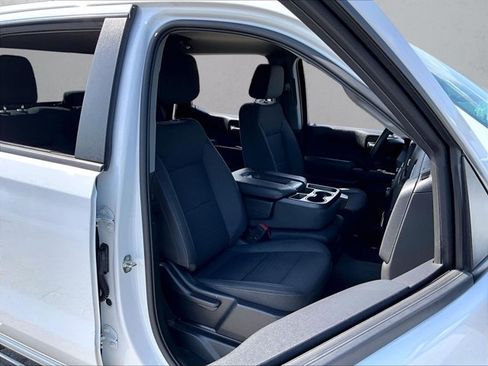 Used 2023 Chevrolet Silverado 1500 Custom RWD image 9