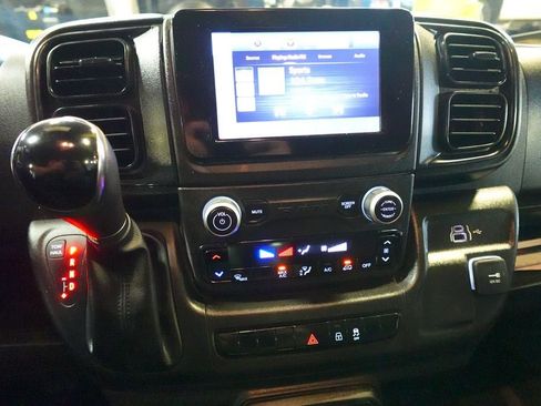 Used 2023 RAM ProMaster 2500 FWD image 11