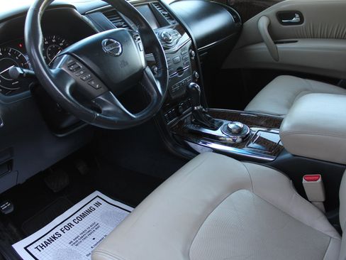 Used 2017 Nissan Armada SL image 11