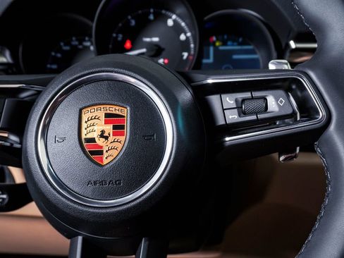 New 2026 Porsche Macan AWD/4WD image 19