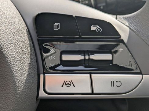 New 2026 Hyundai Elantra Sport FWD image 30