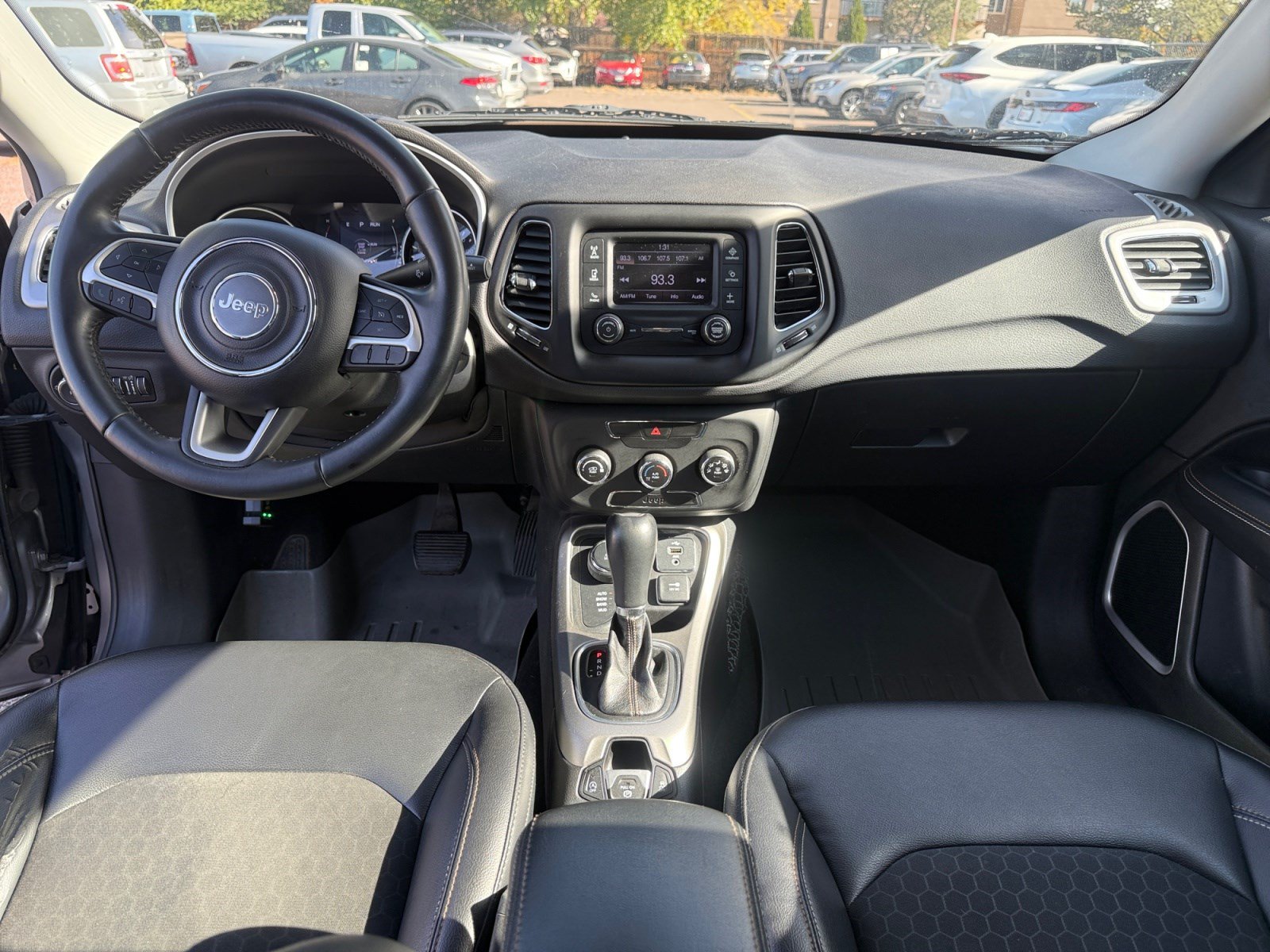 Used 2017 Jeep Compass Latitude AWD/4WD image 19