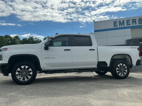Certified 2025 Chevrolet Silverado 2500 Custom w/ Custom Convenience Package AWD/4WD image 5