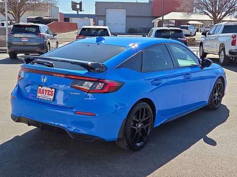 Used 2025 Honda Civic Sport image 4