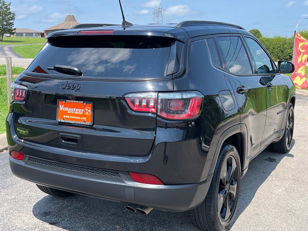 Used 2021 Jeep Compass Latitude FWD image 11