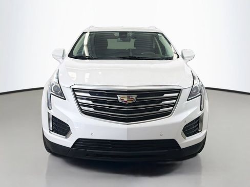 Used 2017 Cadillac XT5 Luxury w/ Driver Awareness Package FWD image 2