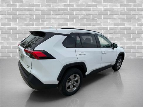 Used 2024 Toyota RAV4 XLE AWD/4WD image 5