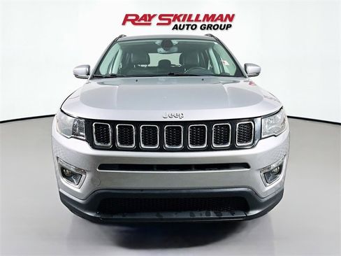 Used 2020 Jeep Compass Limited image 2