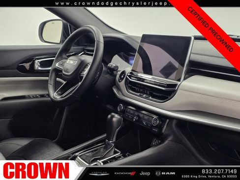Certified 2025 Jeep Compass Limited AWD/4WD image 11