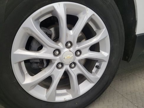 Used 2019 Chevrolet Equinox LS w/ LS Convenience Package FWD image 31