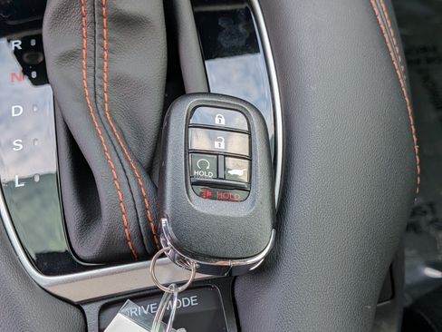 Used 2025 Honda HR-V Sport image 35