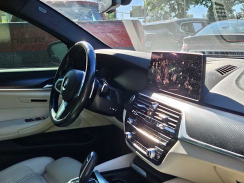 Used 2021 BMW 530i xDrive w/ M Sport Package AWD/4WD image 10