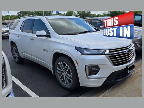 Used 2022 Chevrolet Traverse High Country w/ LPO, Floor Liner Package AWD/4WD image 1