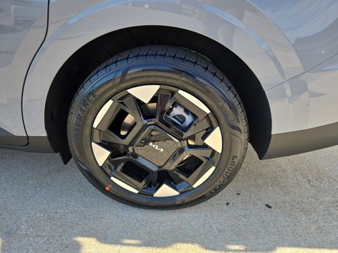 New 2026 Kia Carnival EX image 35