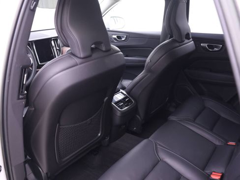 Certified 2023 Volvo XC60 B5 Ultimate w/ Protection Package Premier FWD image 14