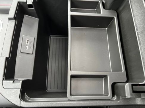 Certified 2024 Chevrolet Suburban RST w/ Luxury Package image 21