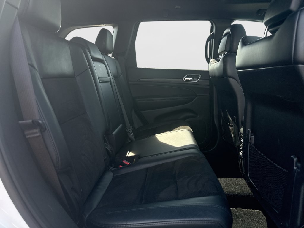 Used 2020 Jeep Grand Cherokee Altitude AWD/4WD image 29