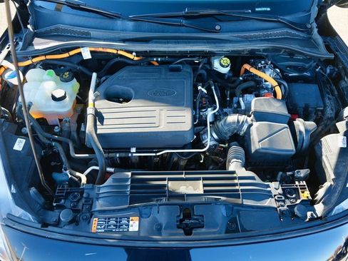 Used 2020 Ford Escape SE Sport image 32