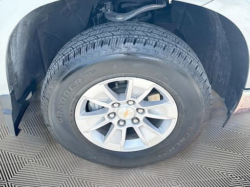 Used 2026 Chevrolet Silverado 1500 LT AWD/4WD image 32