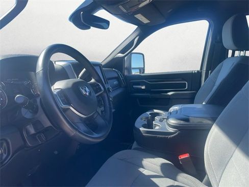 Used 2024 RAM 3500 Big Horn image 9