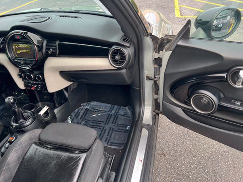 Used 2015 MINI Cooper S FWD image 25