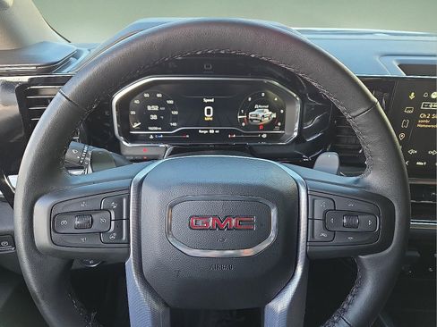 Used 2025 GMC Sierra 1500 Elevation image 24