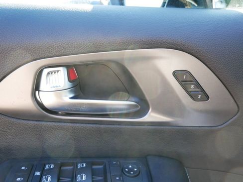 New 2026 Chrysler Pacifica Select AWD/4WD image 35