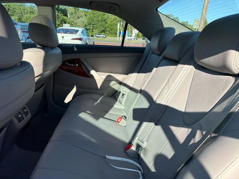 Used 2011 Toyota Camry XLE w/ XLE Extra-Value Pkg #2 FWD image 22
