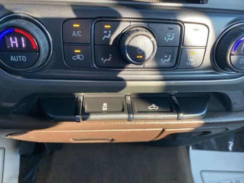 Used 2018 Chevrolet Silverado 1500 LT w/ LT Fleet Convenience Package image 25