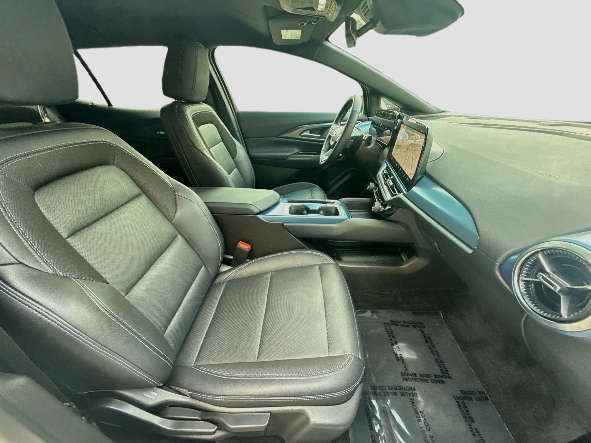 Used 2024 Chevrolet Equinox EV LT FWD image 32