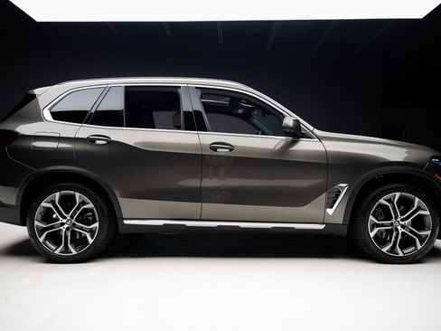 Used 2026 BMW X5 sDrive40i RWD image 36