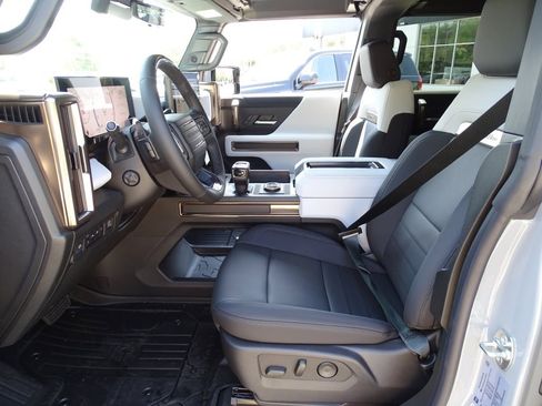 New 2025 GMC Hummer EV 3X w/ Extreme Off-Road Package image 32