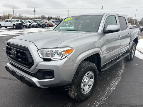 Used 2023 Toyota Tacoma SR image 7