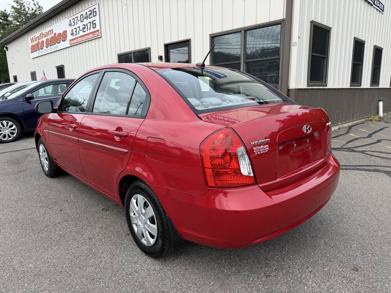 Used 2011 Hyundai Accent GLS FWD image 6