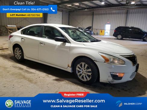 Used 2015 Nissan Altima 2.5 S w/ Power Driver Seat Package FWD image 5