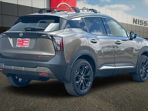 New 2026 Nissan Kicks SR w/ SR Premium Package image 3