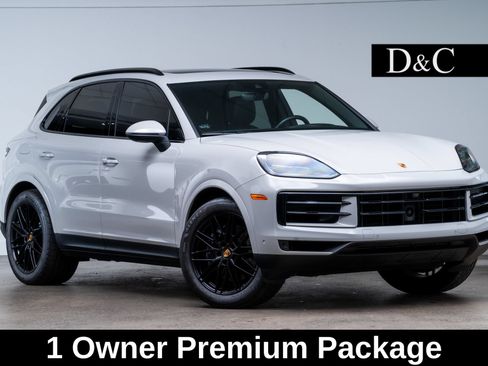 Used 2024 Porsche Cayenne AWD/4WD image 1