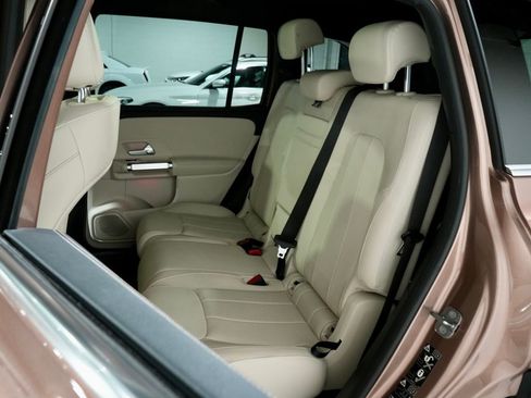 Used 2023 Mercedes-Benz EQB 300 4MATIC w/ Driver Assistance Package image 28