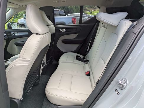 New 2026 Volvo XC40 B5 Ultra AWD/4WD image 15