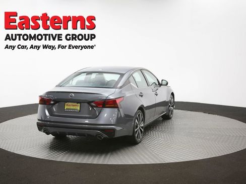 Used 2020 Nissan Altima 2.5 SR FWD image 39