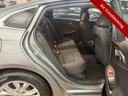 Used 2024 Chevrolet Malibu LT image 34