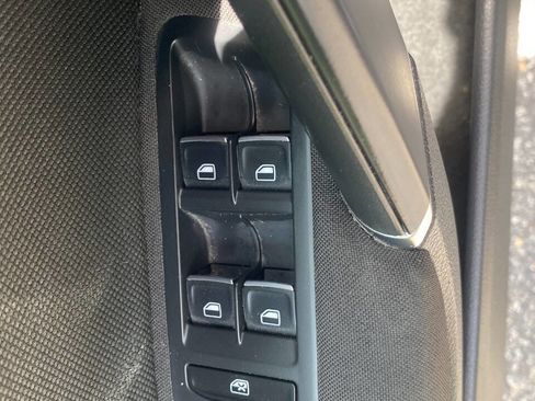 Used 2015 Volkswagen GTI S FWD image 17