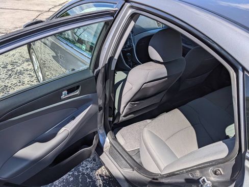 Used 2013 Hyundai Sonata GLS w/ Popular Equipment Pkg FWD image 11
