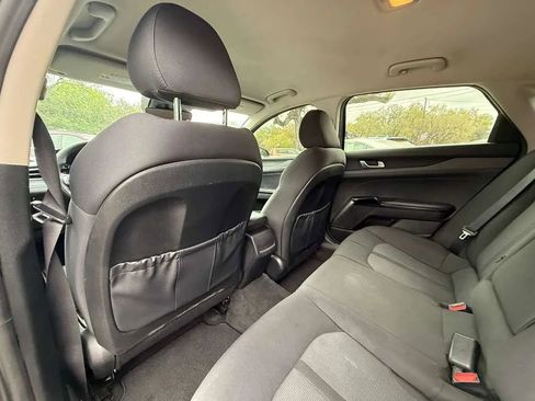 Used 2021 Kia K5 LXS image 16