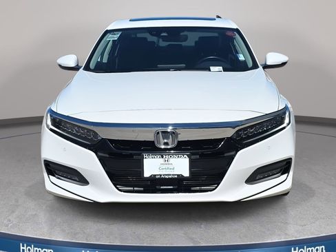 Certified 2018 Honda Accord Touring image 3