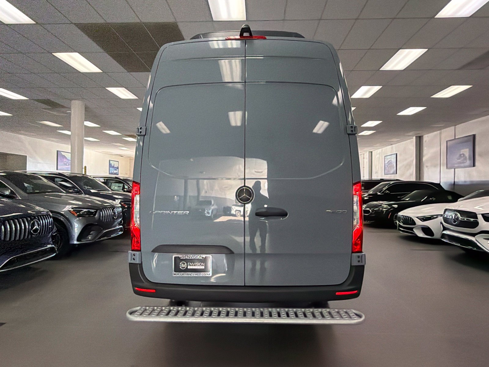 Used 2024 Mercedes-Benz Sprinter 2500 image 8