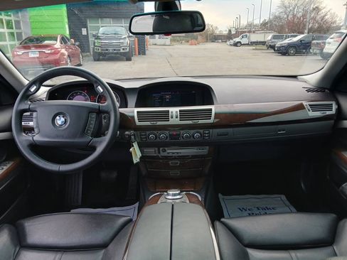 Used 2007 BMW 750Li RWD image 7