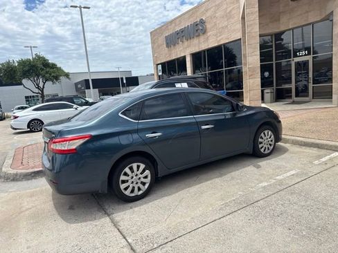 Used 2014 Nissan Sentra SV FWD image 4
