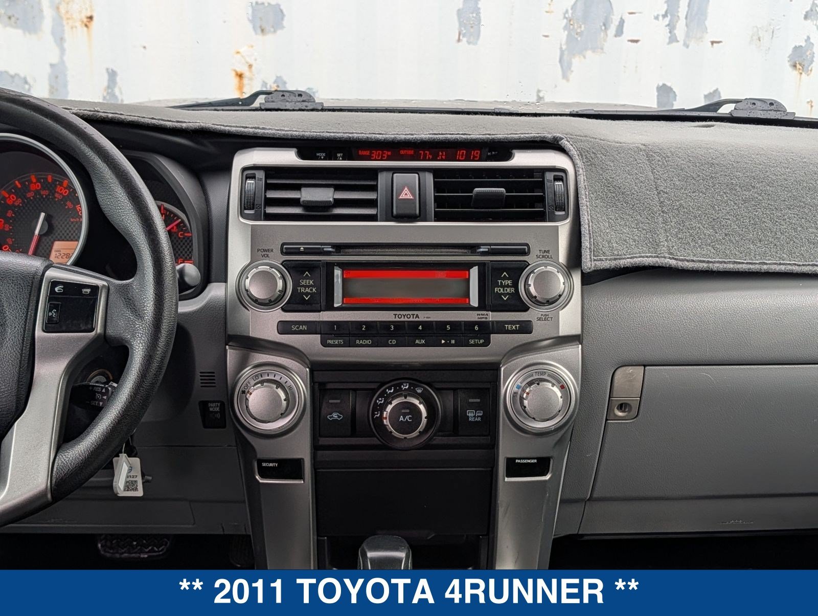 Used 2011 Toyota 4Runner SR5 w/ Convenience Pkg RWD image 19